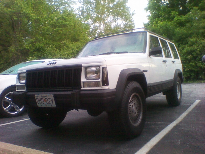 What did you do to your Cherokee today?-grill-all-blacked-out..jpg