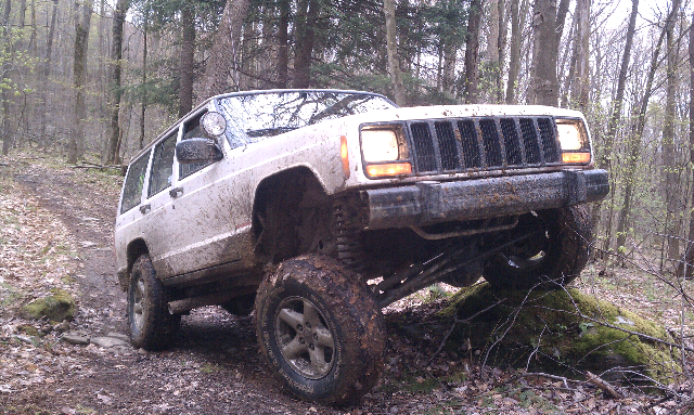 3 inch with 235's-forumrunner_20120429_203610.jpg