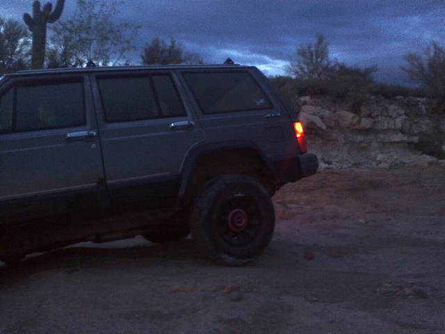 His and Hers jeeps-forumrunner_20120505_142402.jpg