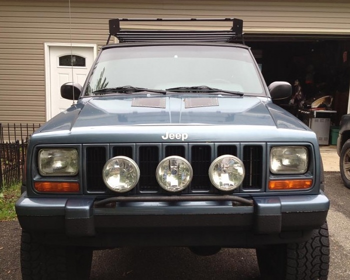 post the favorite picture of your jeep.-mean.jpg