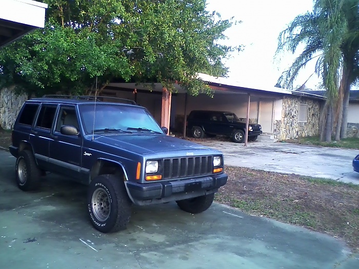 any hope for this fallen XJ?-my-xj-2.jpg