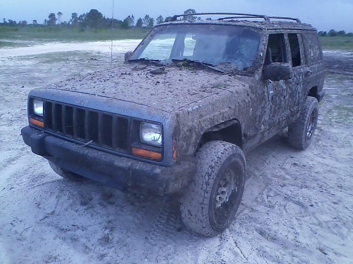 any hope for this fallen XJ?-1.jpg
