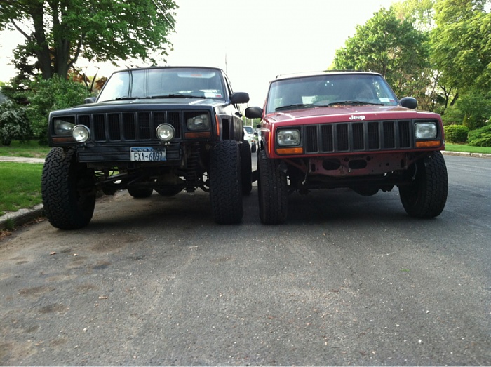 Your XJ Parked Next to a Stock Xj Picture Thread!-image-2216123637.jpg