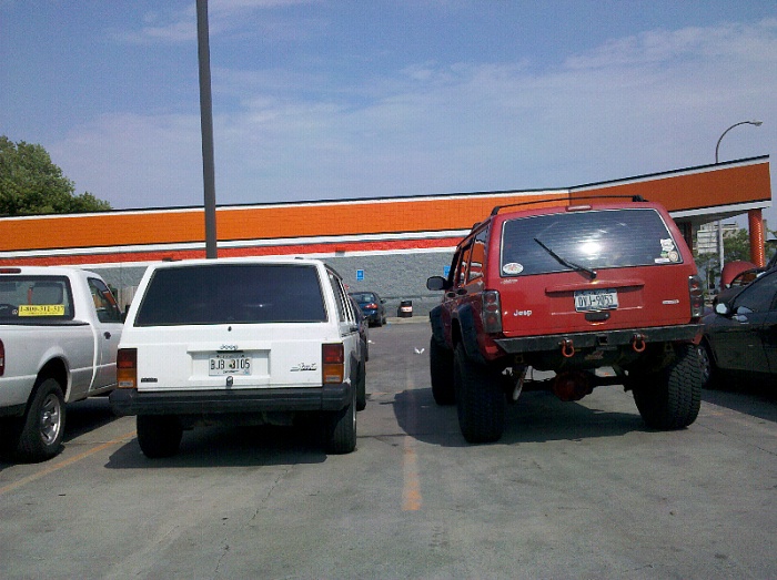 Your XJ Parked Next to a Stock Xj Picture Thread!-forumrunner_20120525_234047.jpg