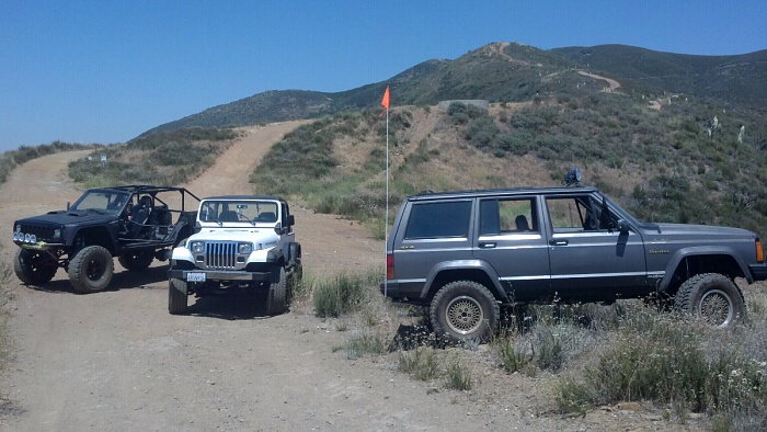 post the favorite picture of your jeep.-forumrunner_20120604_212913.jpg