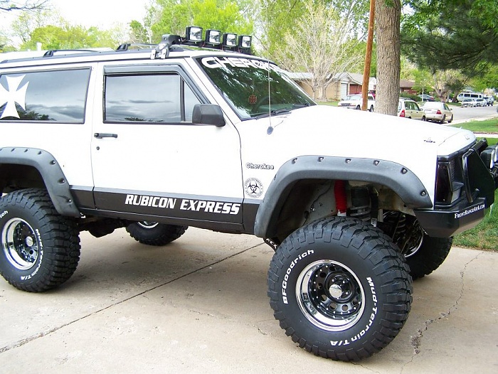 post the favorite picture of your jeep.-580536_2731676470022_1800570150_1625217_1893464347_n.jpg