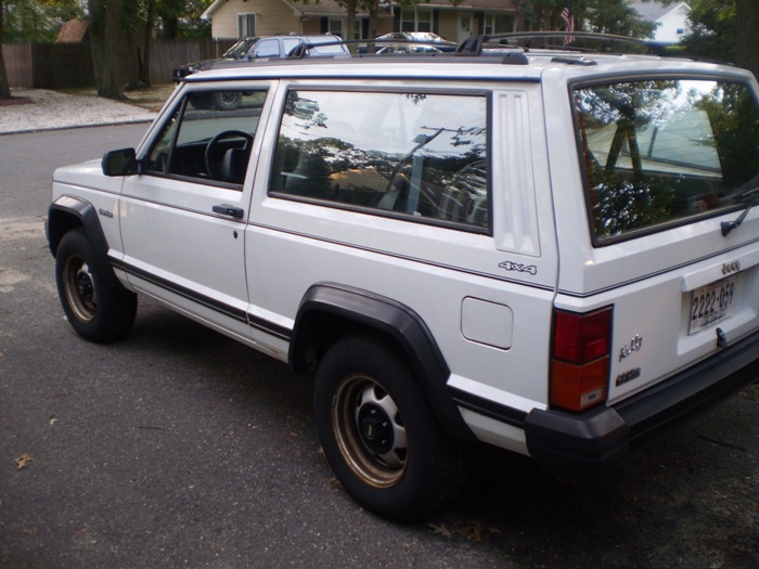 The Official White XJ Club-95-2-door-white.jpg