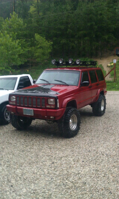 dang sucks when you roll your jeep because of thornbirds-forumrunner_20120717_030313.jpg