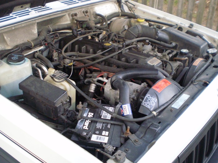 What did you do to your Cherokee today?-95underhood.jpg