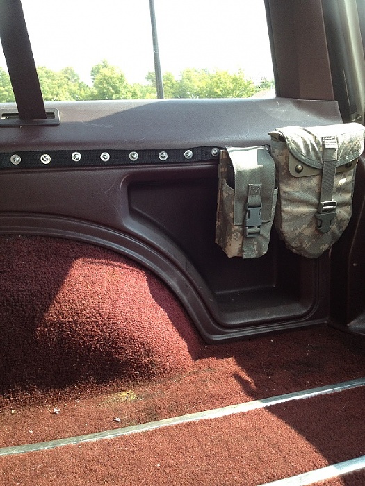 Custom interior-cherokee-14-molle-small.jpg