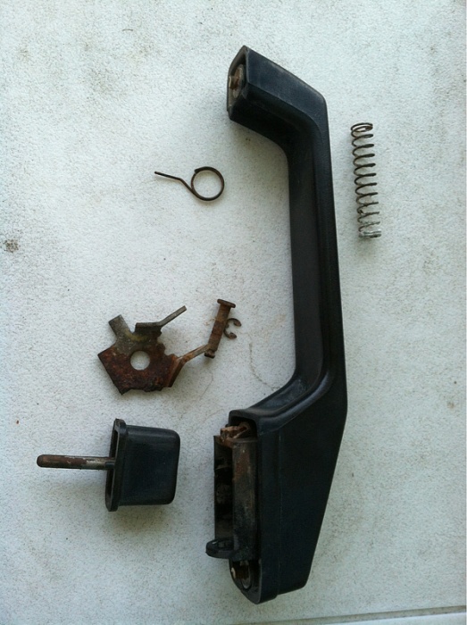 Door handle broke-image-1943152209.jpg