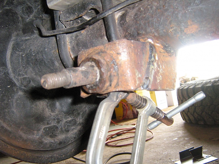 rear shock relocation-img_2065.jpg