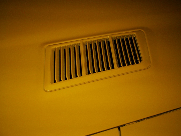 Installed 280z hood vents today :)-test_01-019.jpg