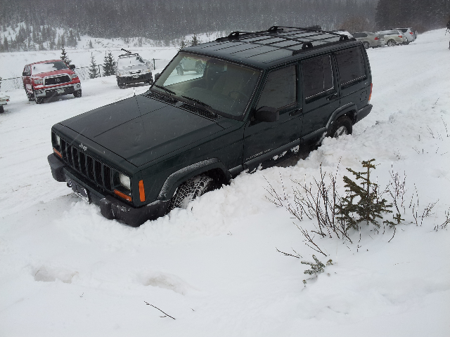 it was fun til I slid in the ditch-forumrunner_20121216_171134.jpg