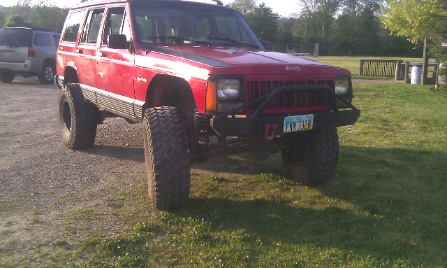 Pics of  Xj's with 4.5 lift and 32 or 33 tires!-forumrunner_20130217_023028.jpg