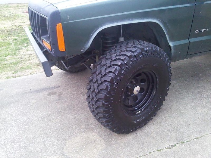 What did you do to your Cherokee today?-new-tires-004.jpg