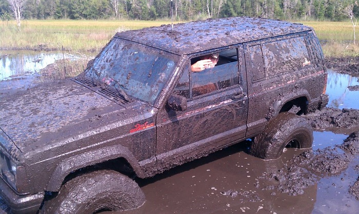 Post pictures of your XJ stuck-301540_10150312540494542_589884541_7982267_1808736588_n.jpg