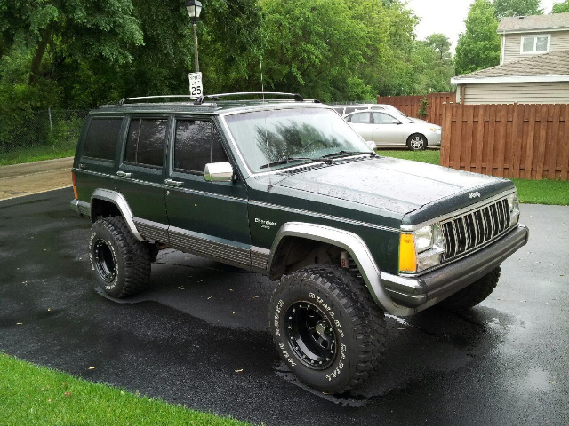 Cherokee's with 4.5'' lift or less and 32&quot; or bigger-forumrunner_20130707_142735.jpg