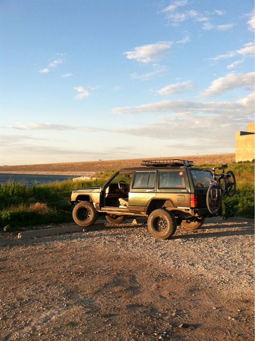 Jeeps in the Wild-image-1216047866.jpg