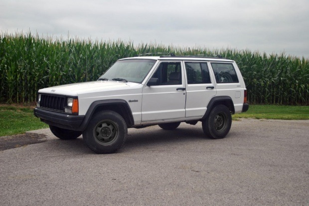 94 Cherokee Help me decide what paint to use on wheels White or Black-image-4087111550.jpg