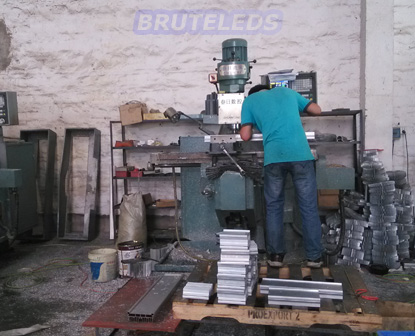 Name:  cutting process2.jpg
Views: 82
Size:  87.3 KB