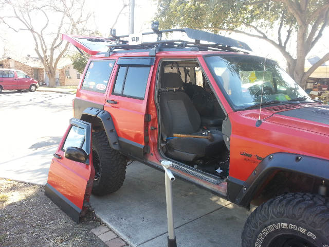 What did you do to your Cherokee today?-jeep-passenger-doorless2.jpg