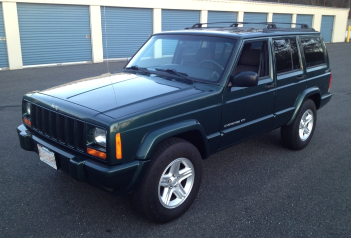 The GREEN xj club-2001-jeep-cherokee-limited-forest-green.jpg