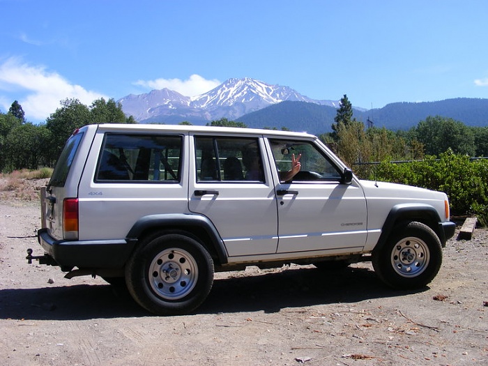 Pics of your rigs-4door-mt-shasta.jpg