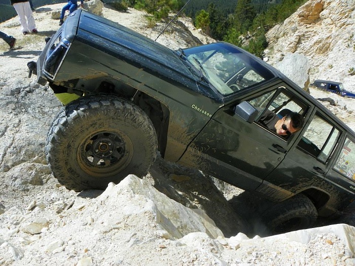 post the favorite picture of your jeep.-936699_219185904918259_5361976459408715103_n.jpg