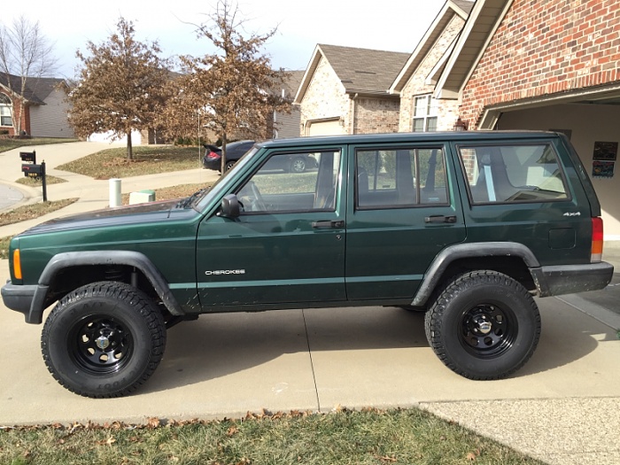 2001 Cherokee-image-1840399570.jpg