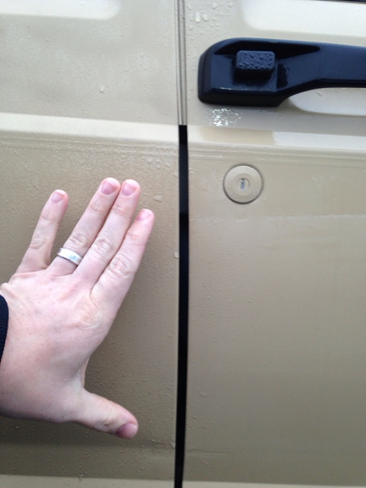 Door hit a car-image-3268090732.jpg