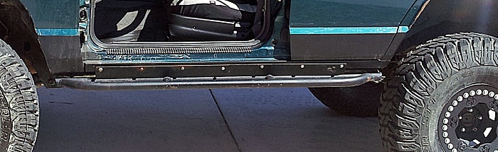 What kind of xj rock sliders are these?-rock-slider-mounting-point.jpg