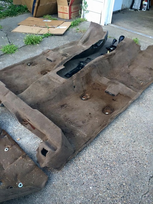 Jeep GC restore-a-thon-11225182_10156120615370651_5534435122109034925_n.jpg
