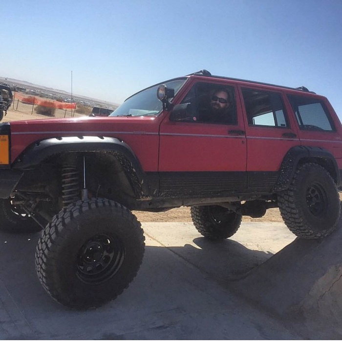 Cherokees Parked on Stuff-jeep-ocotillo.jpg