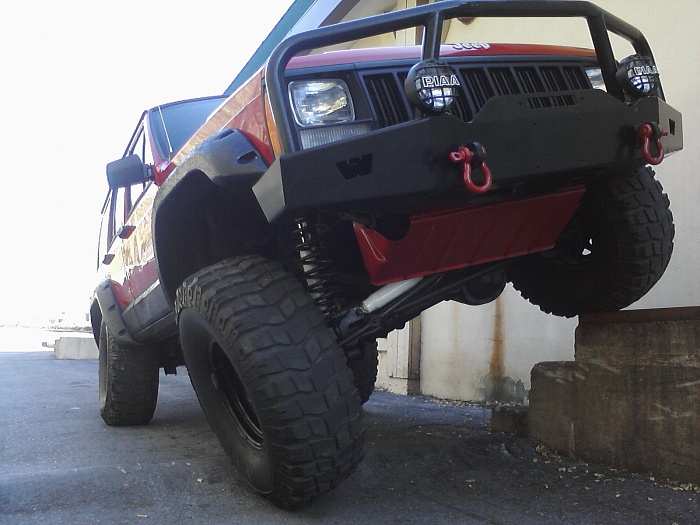 Goofin off behind autozone-009.jpg