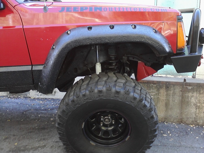 Goofin off behind autozone-013.jpg