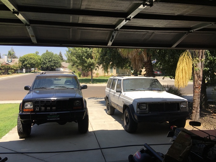 Your XJ Parked Next to a Stock Xj Picture Thread!-image-616686745.jpg