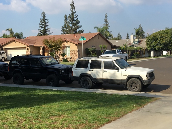 Your XJ Parked Next to a Stock Xj Picture Thread!-image-2604426978.jpg