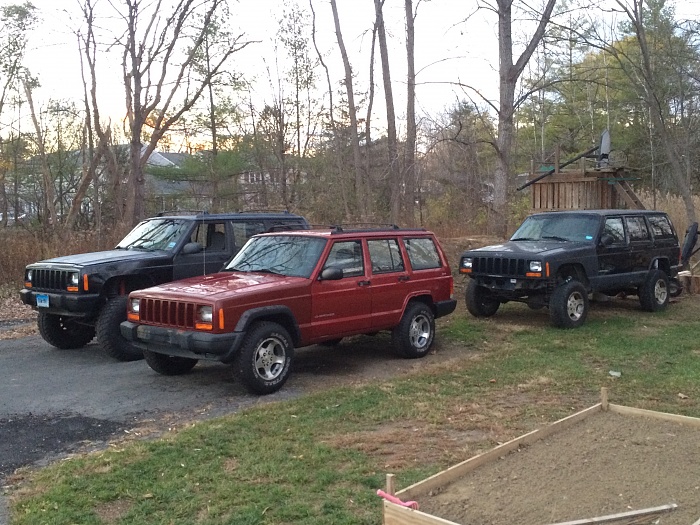 Your XJ Parked Next to a Stock Xj Picture Thread!-image.jpeg