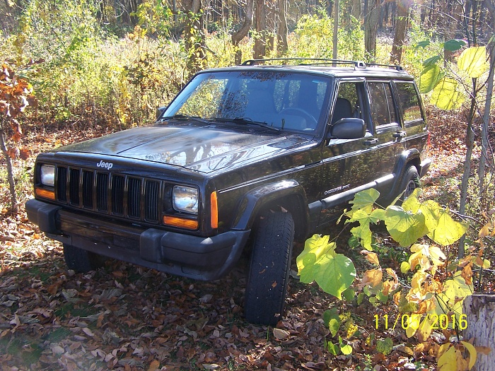 Whats your favorite color for Cherokee's?-100_5064.jpg