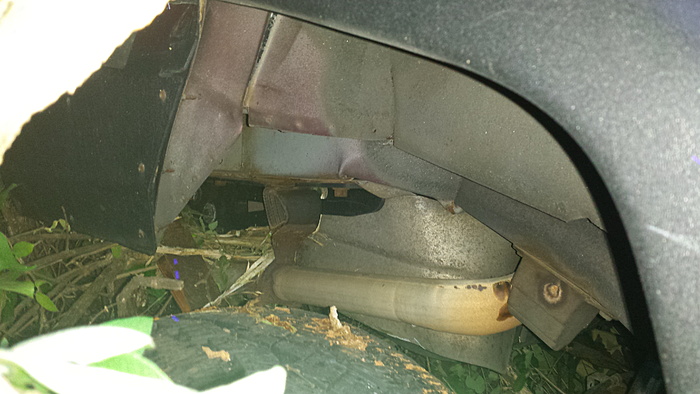 Just wrecked my 2001 XJ...help!-img_0799.jpg
