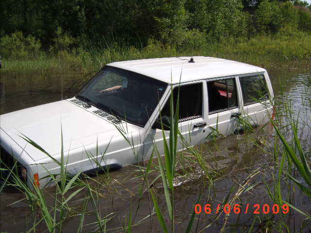 Dumbest thing youve done to your XJ...-jeep-swimming-cjs-wedding-002.jpg