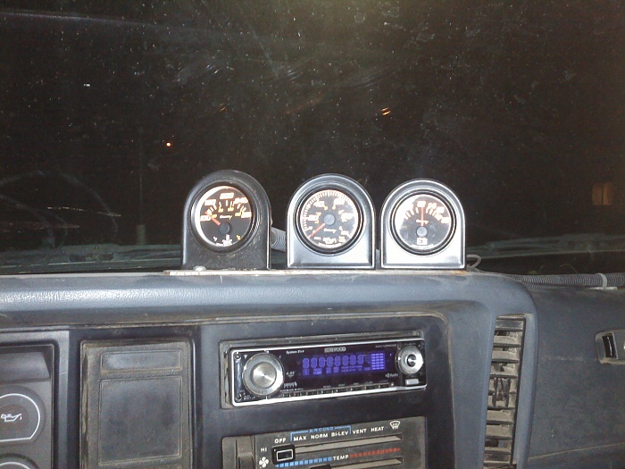 xj pods and gages-1208102017.jpg