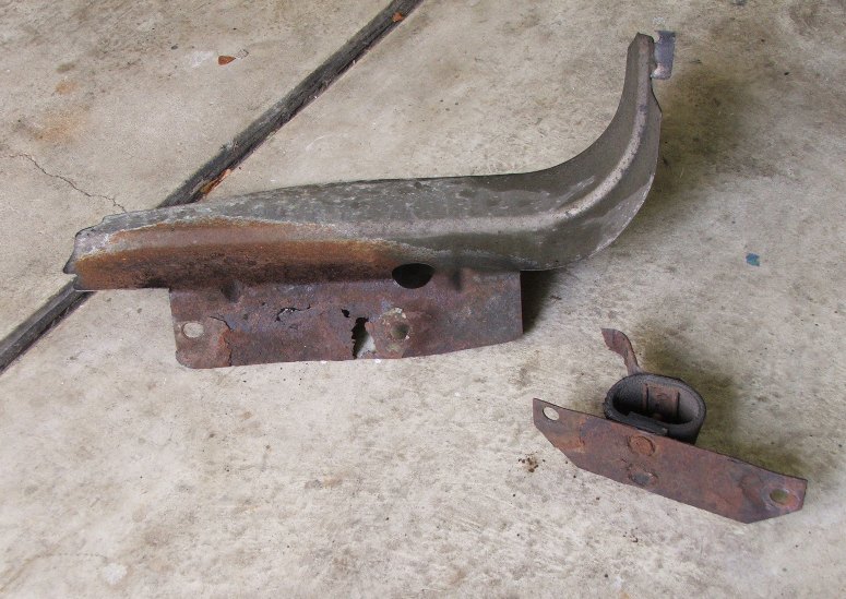 Name: RustedHeatShield.jpg
Views: 18
Size: 107.0 KB