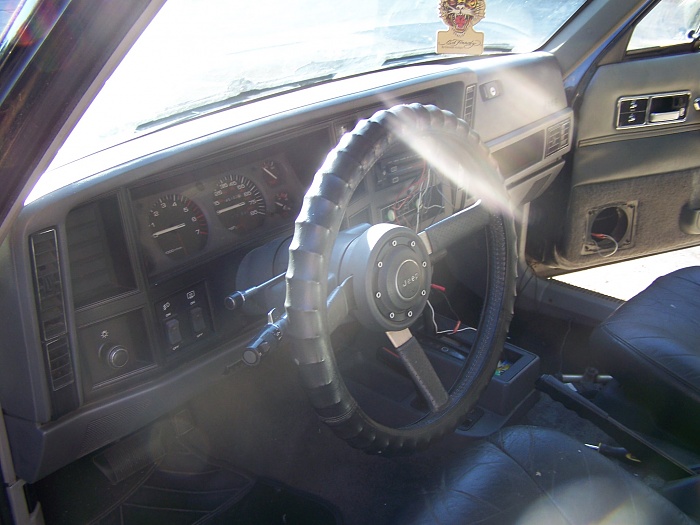 Post Pictures Of The Interior Of Your Xj Here Jeep
