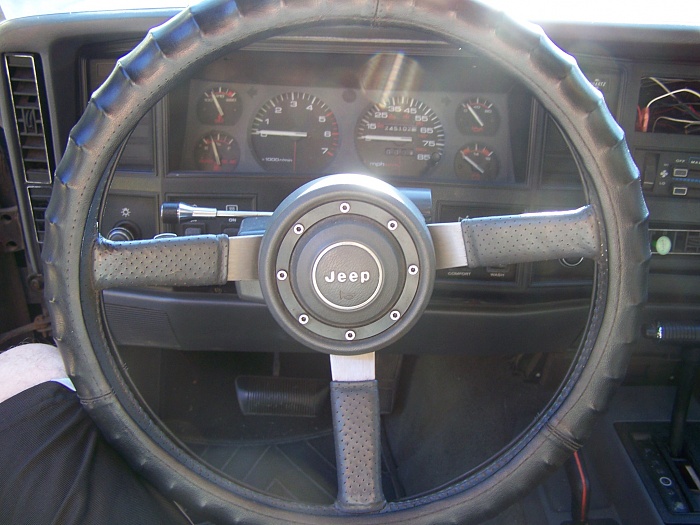 Post pictures of the interior of your XJ here.-1988-jeep-cherokee-laredo-4x4-018.jpg