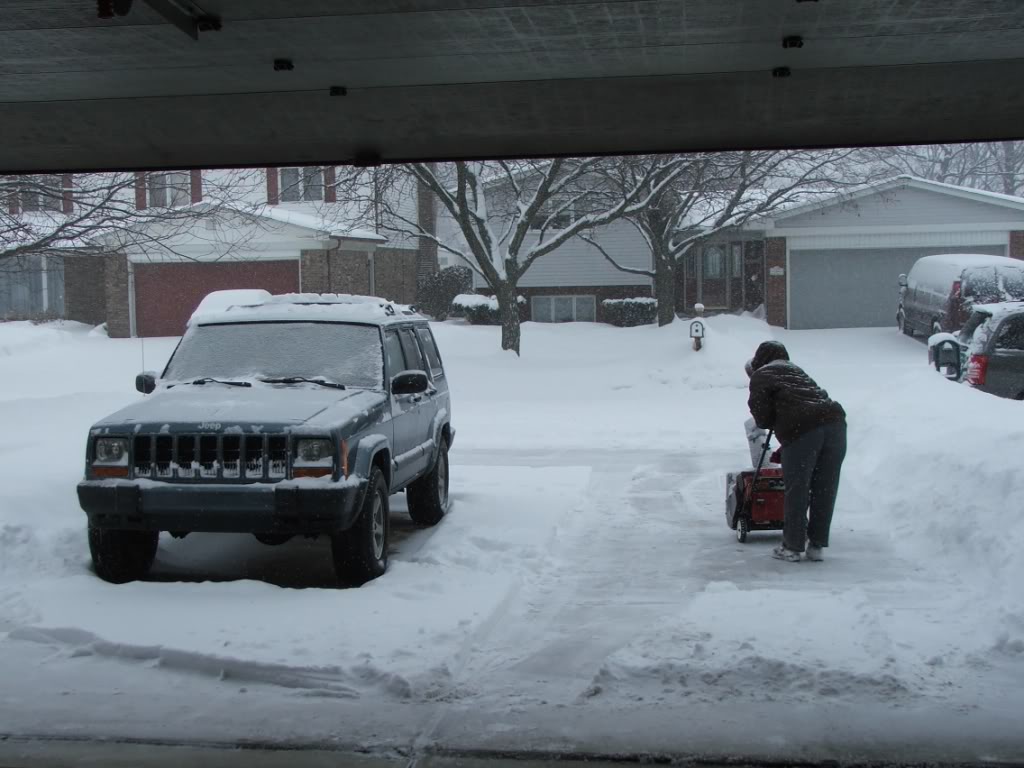 Name:  Snow1_5_2011.jpg
Views: 70
Size:  98.6 KB
