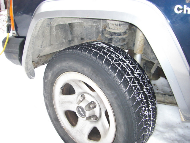 Just got new tires...They fit!-cherokee-1-.jpg