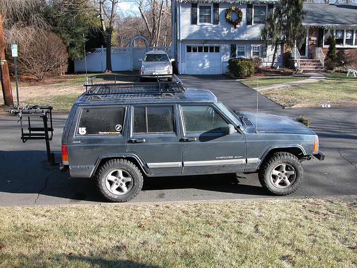Roof rack on non lifted Cherokee-dscn9015.jpg