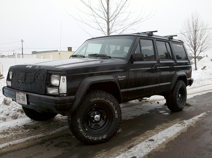Raised White Letter tires or black wall tires Which do you prefer? On your cherokee?-img_20110124_131616.jpg